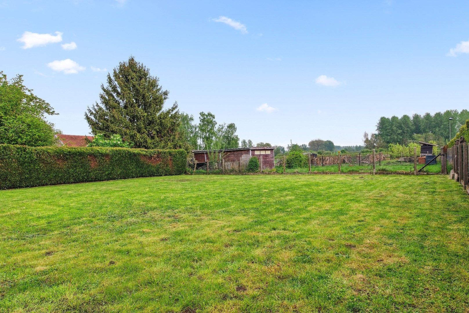 Bungalow met 3 slaapkamers, tuin en garage voor 2 wagens foto 24