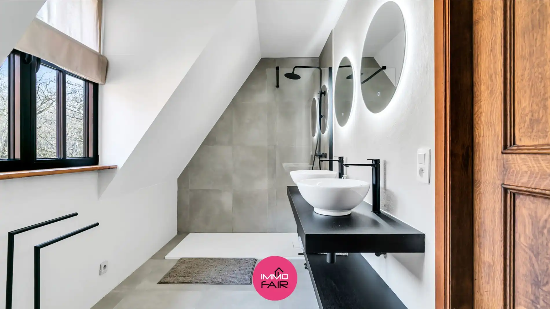 Exclusieve, karaktervolle villa met authentieke elementen in rustige, bosrijke omgeving foto 30