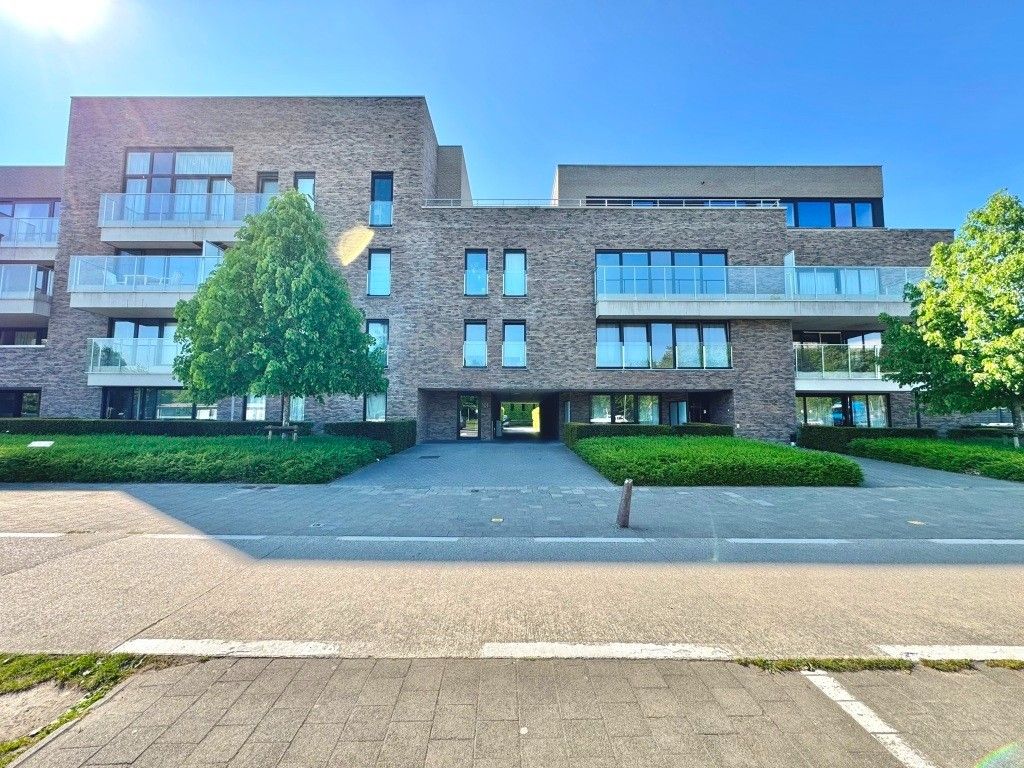 Zonnig tweeslaapkamerappartement met tuin en autostaanplaats in Zwijnaarde. foto 13