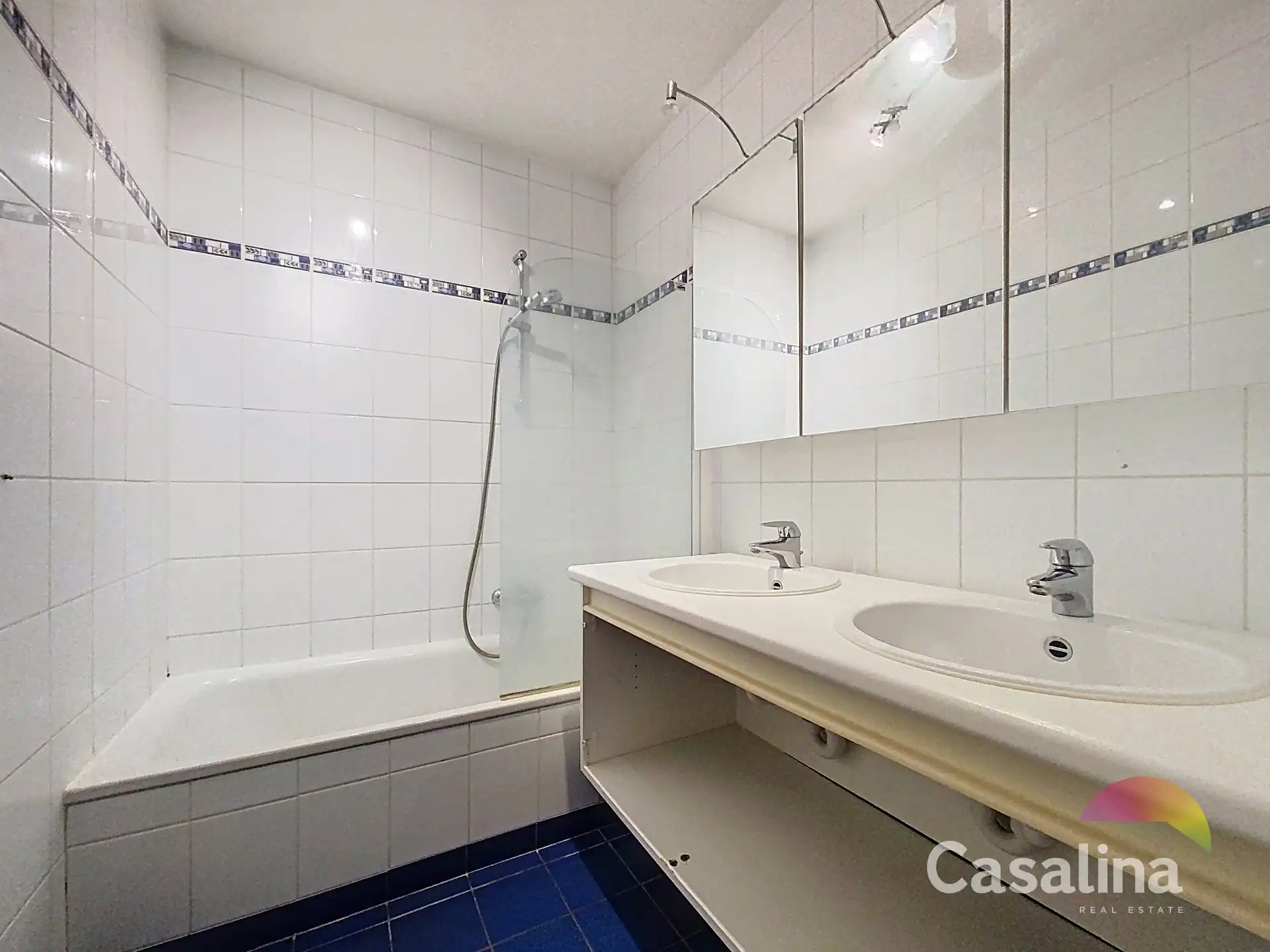Aan de grens van WOLUWE, 2 slaapkamer appartement met terras foto 10