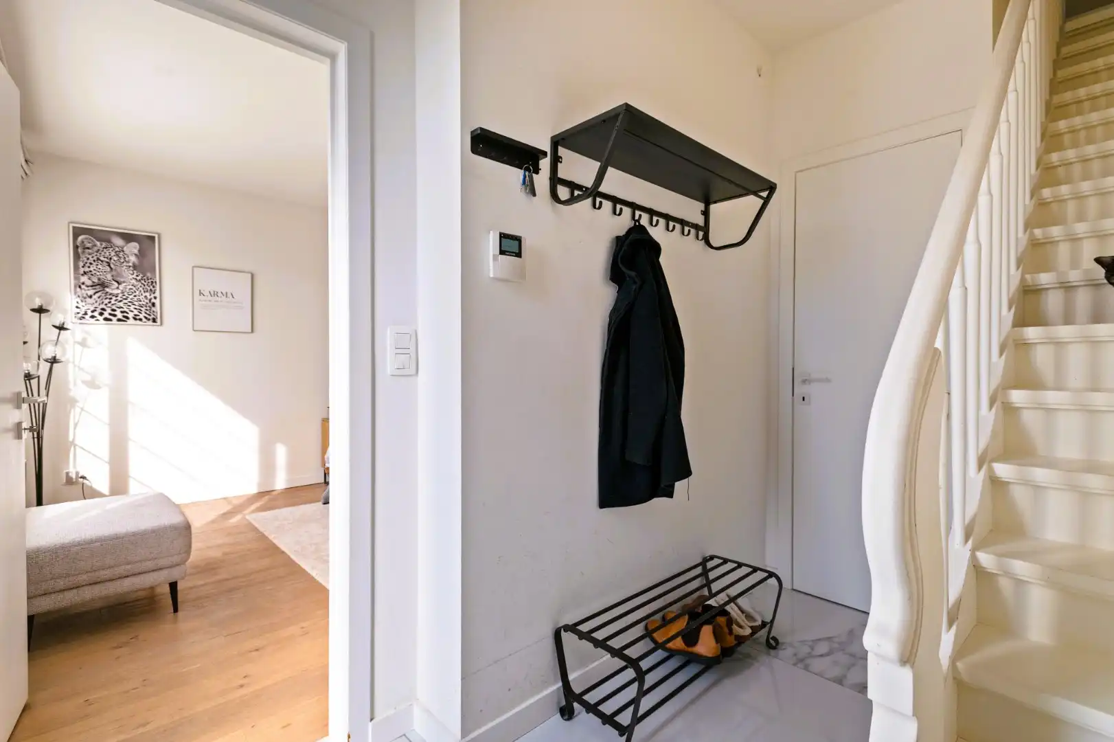 Instapklare vernieuwde woning op absolute topligging foto 8