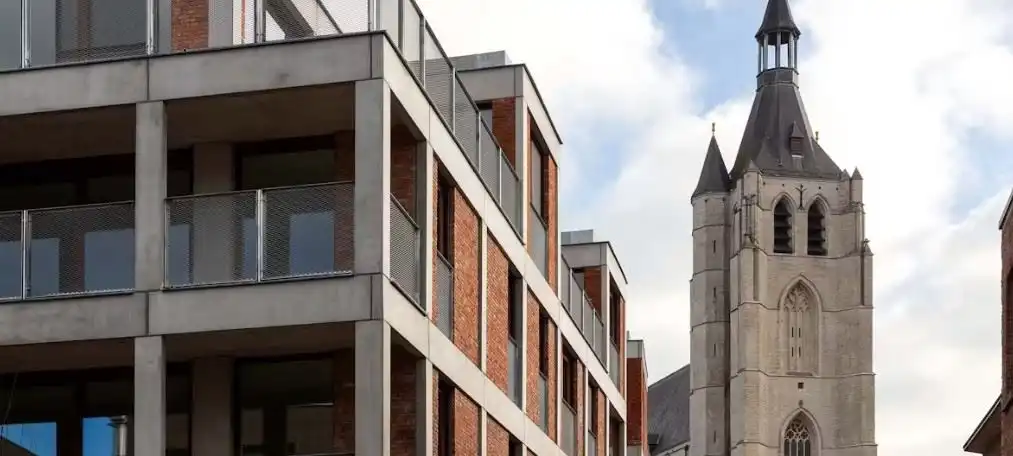 LAATSTE NIEUWBOUW COMMERCIËLE UNITS IN HET HIPPE PORTIER 51 foto 10