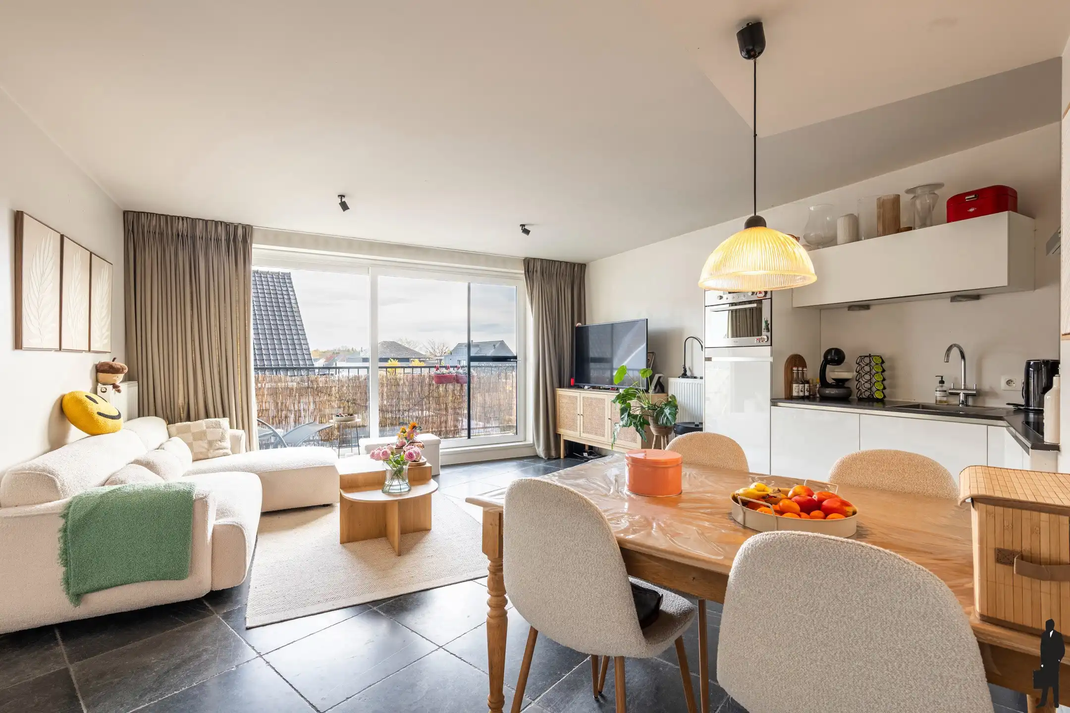 Knap appartement in hartje Hoogstraten foto 2