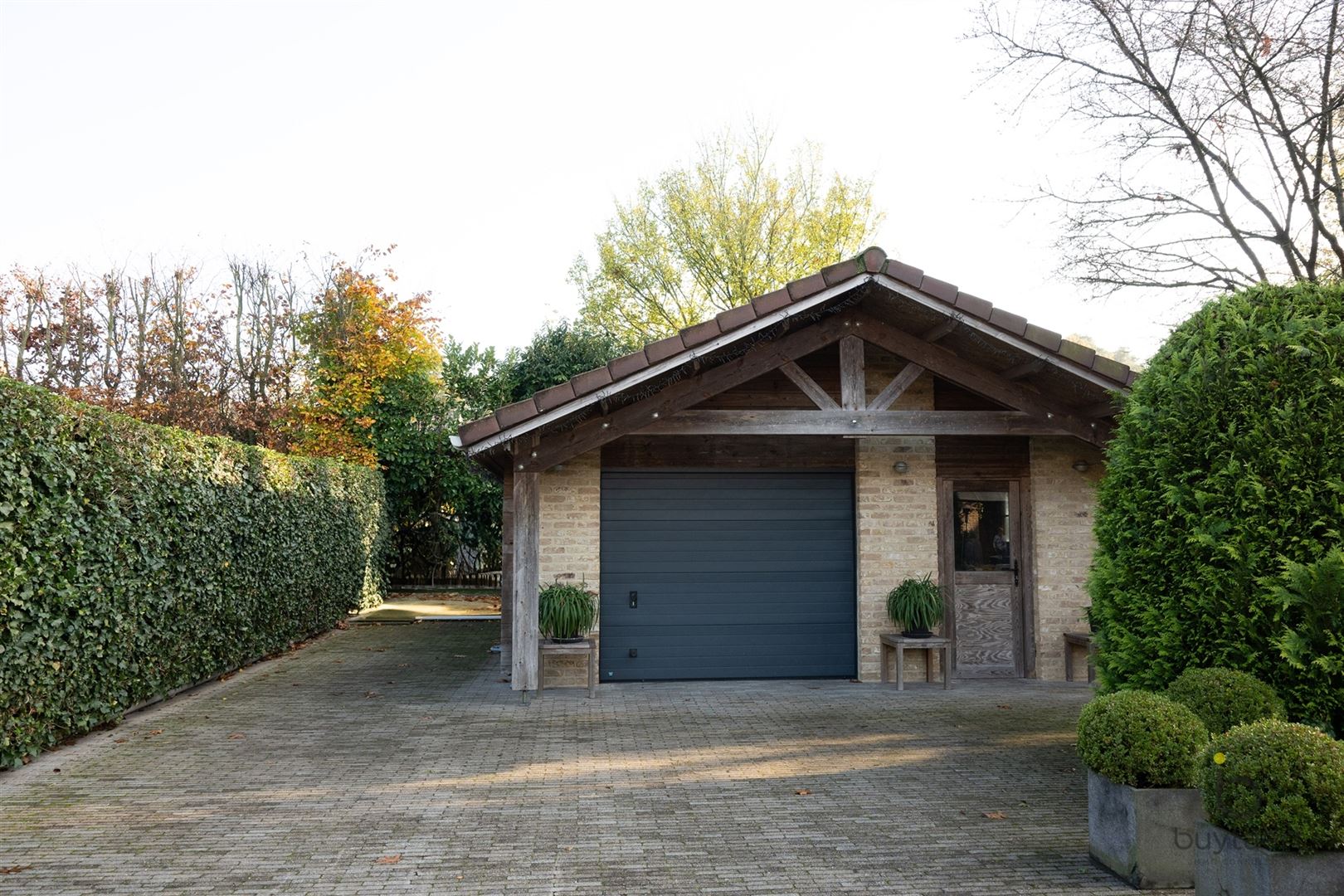 RUIMTE, RUST EN ONTSPANNING: MODERNE VILLA MET ZWEMBAD, SAUNA EN JACUZZI foto 39