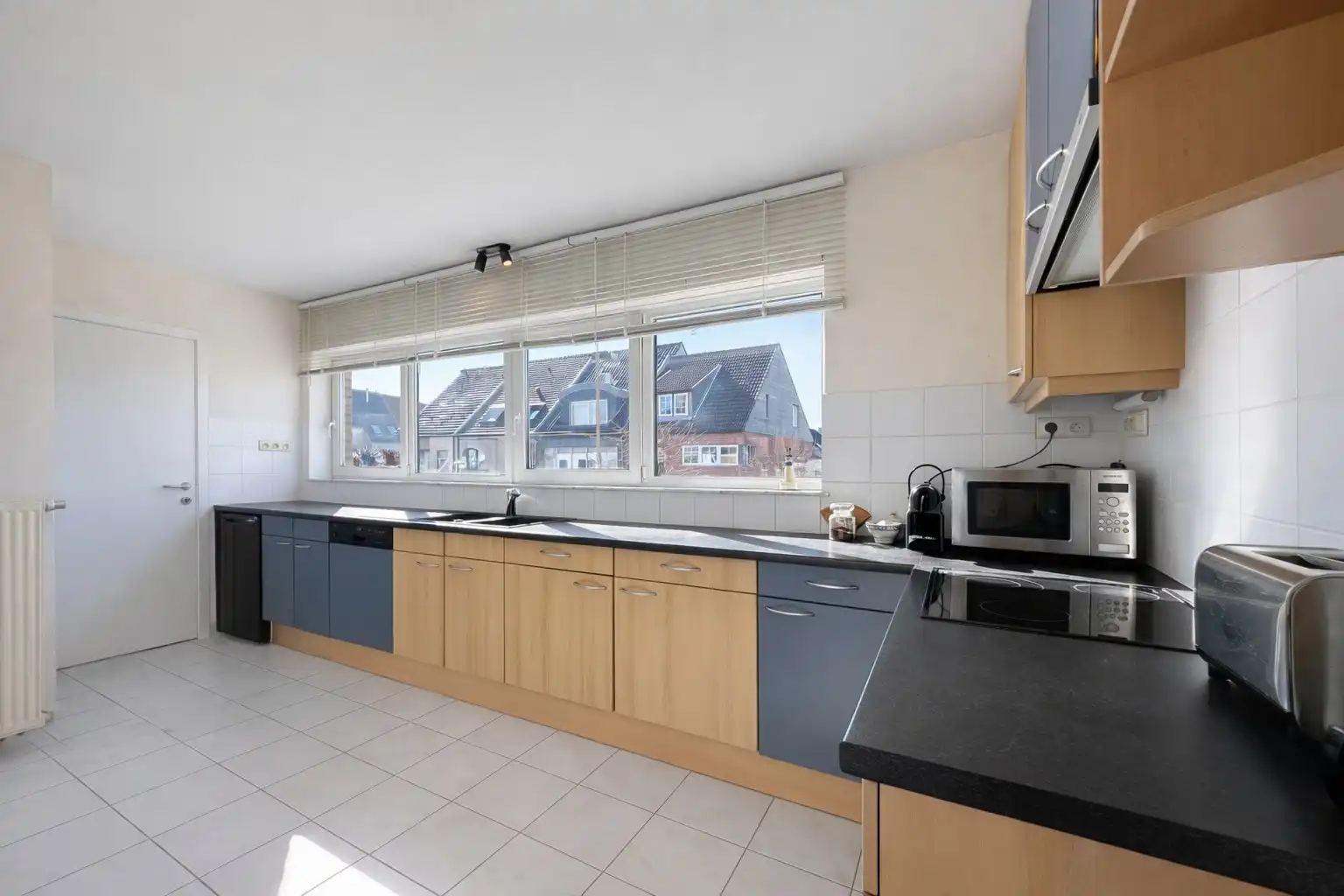 Grote woning met garage en tuin te Knokke  foto 6