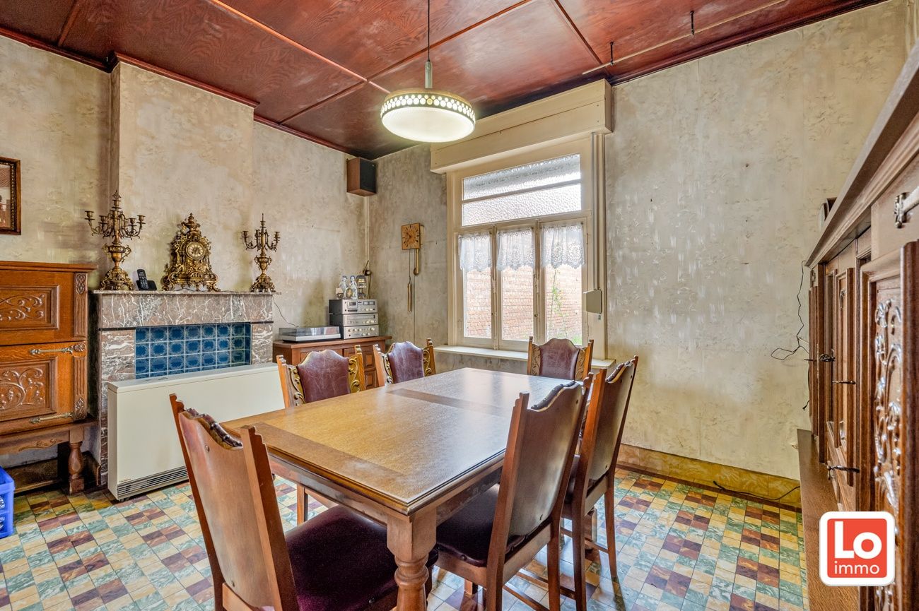 Landelijk gelegen halfopen afbraakwoning op groot perceel grond met open zicht in Zeveneken! foto 8