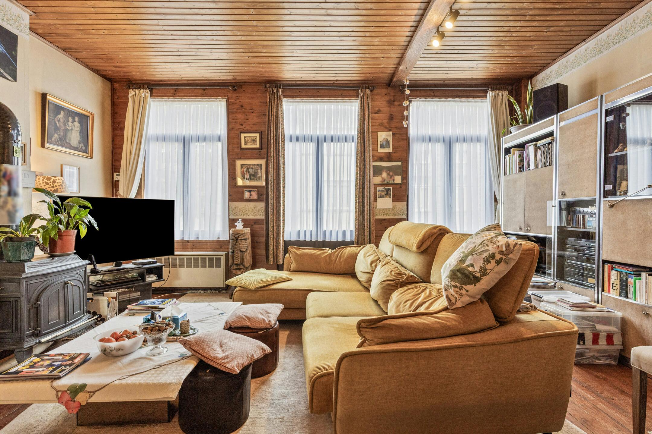 Huis met veel mogelijkheden te Deurne-zuid! foto 12