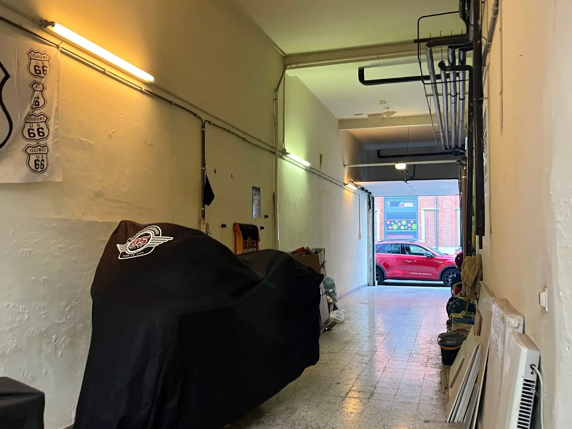 Ruim pand met garage en renovatiepotentieel in 2060 Antwerpen! foto 2