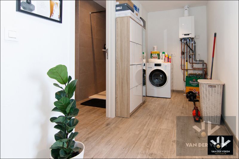 LUXUEUS AFGEWERKT PENTHOUSE IN HARTJE HASSELT foto 14