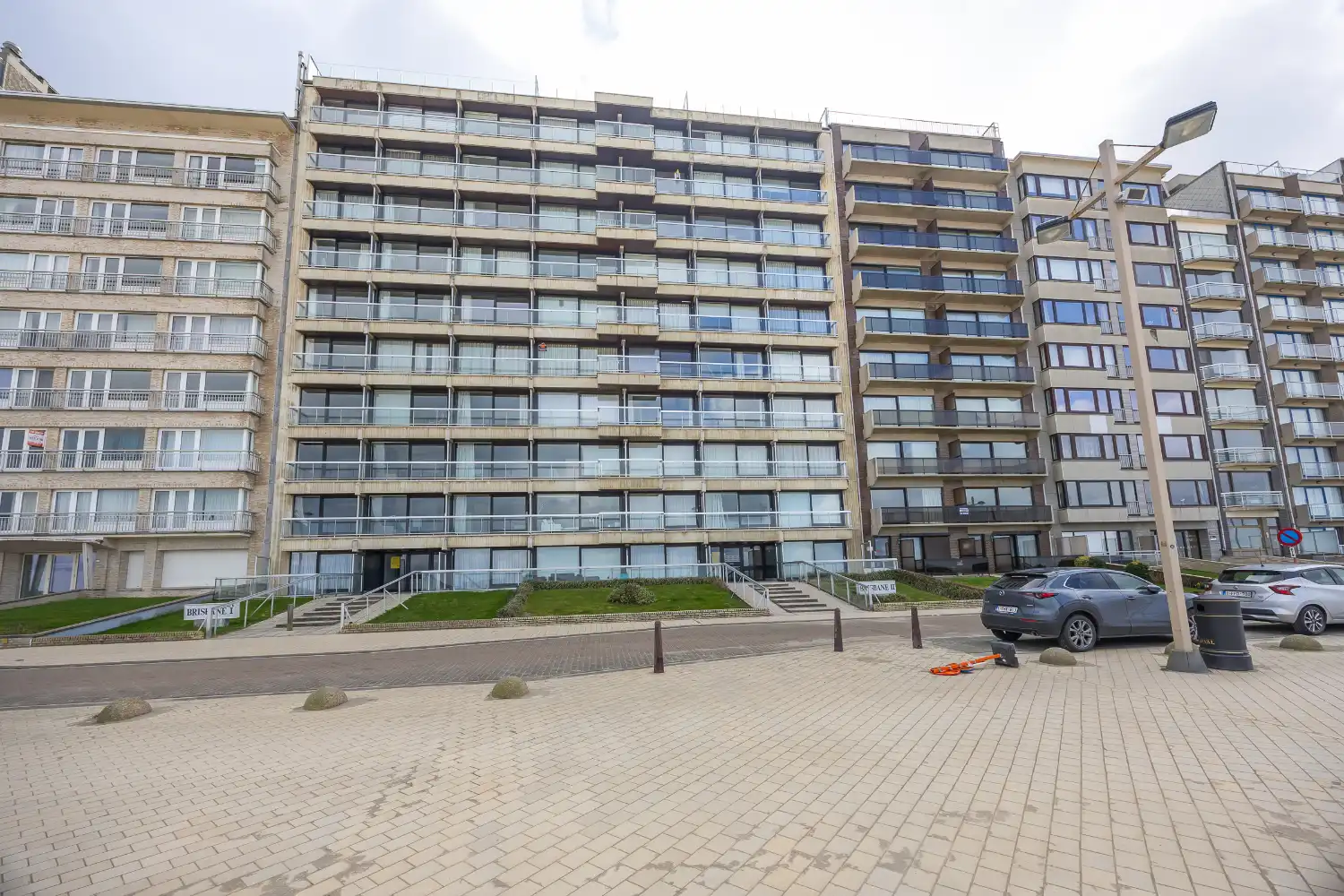 Gerenoveerde studio met frontaal zeezicht te koop in Middelkerke foto 20