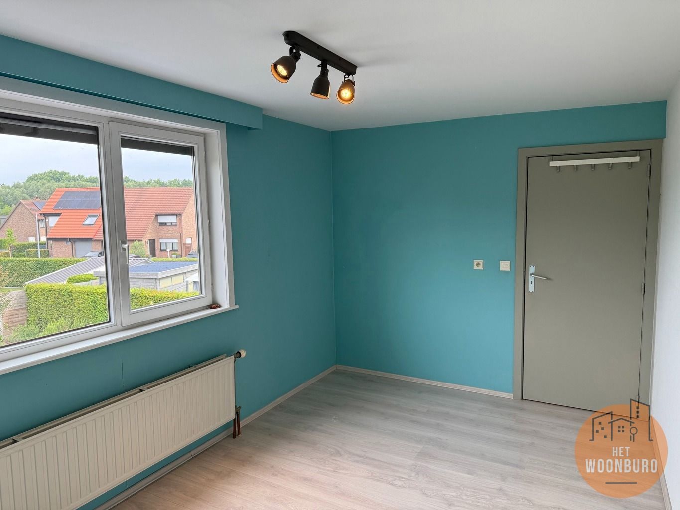 Ruime open bebouwing met garage en tuin foto 14