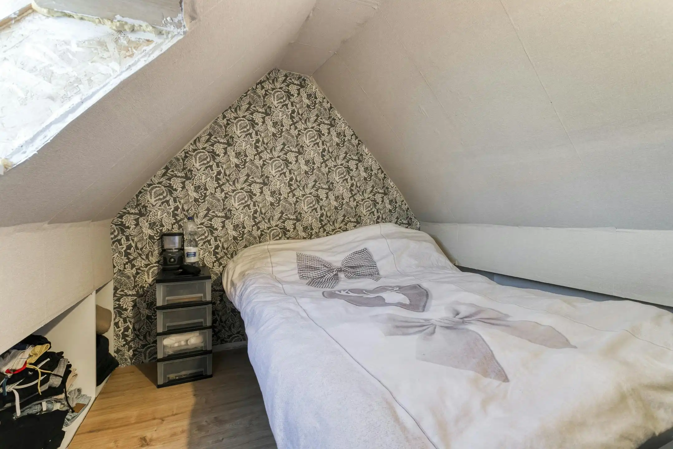 Landelijk gelegen huis met veel potentieel in Ruddervoorde foto 9