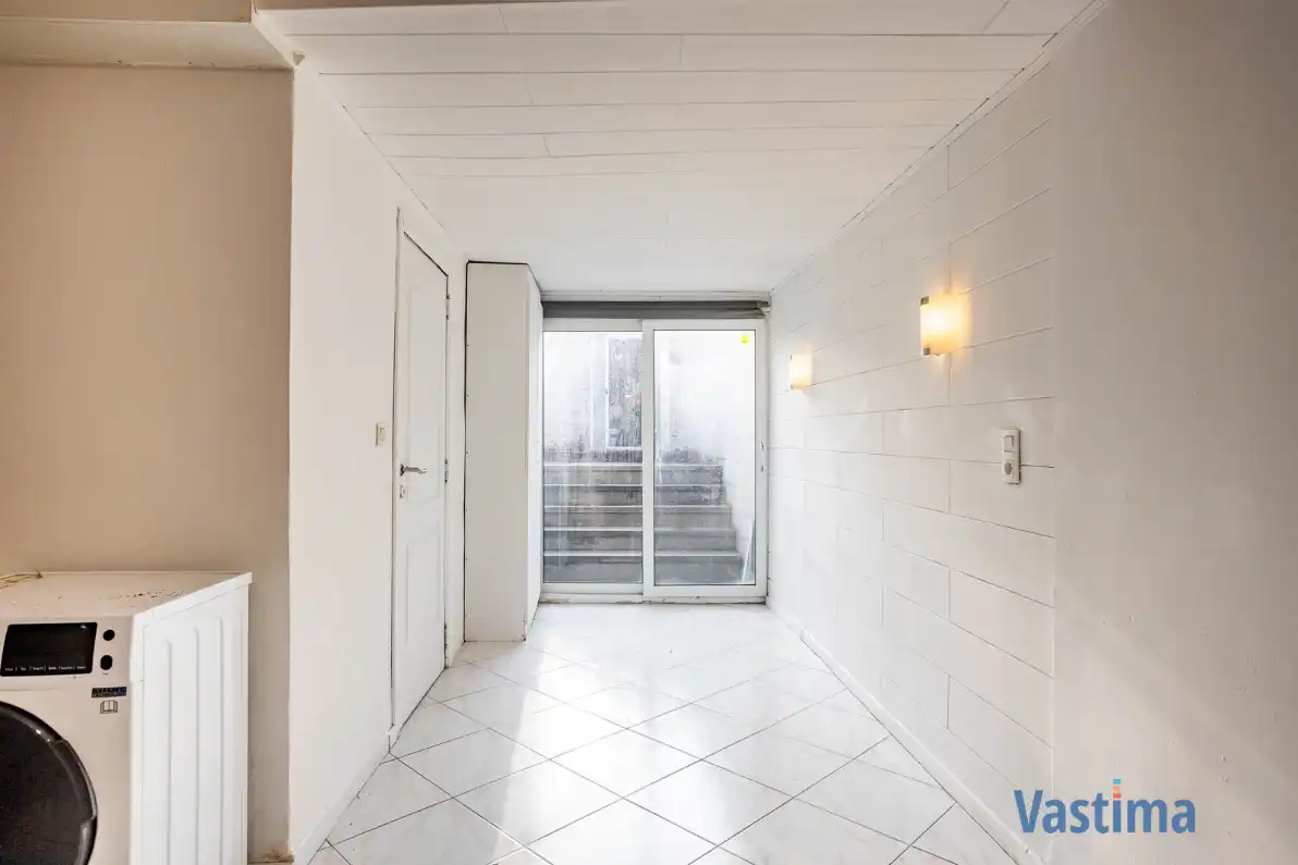 Lichtvolle starterswoning met zuid gerichte tuin foto 10