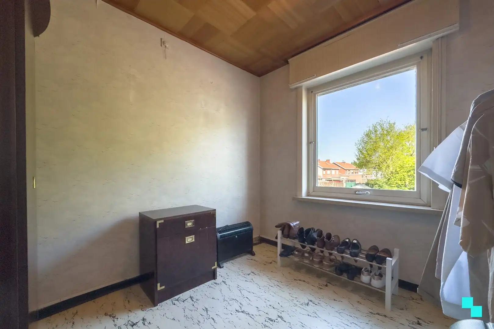 Halfopen woning in doodlopende straat te Sint-Eloois-Winkel foto 17