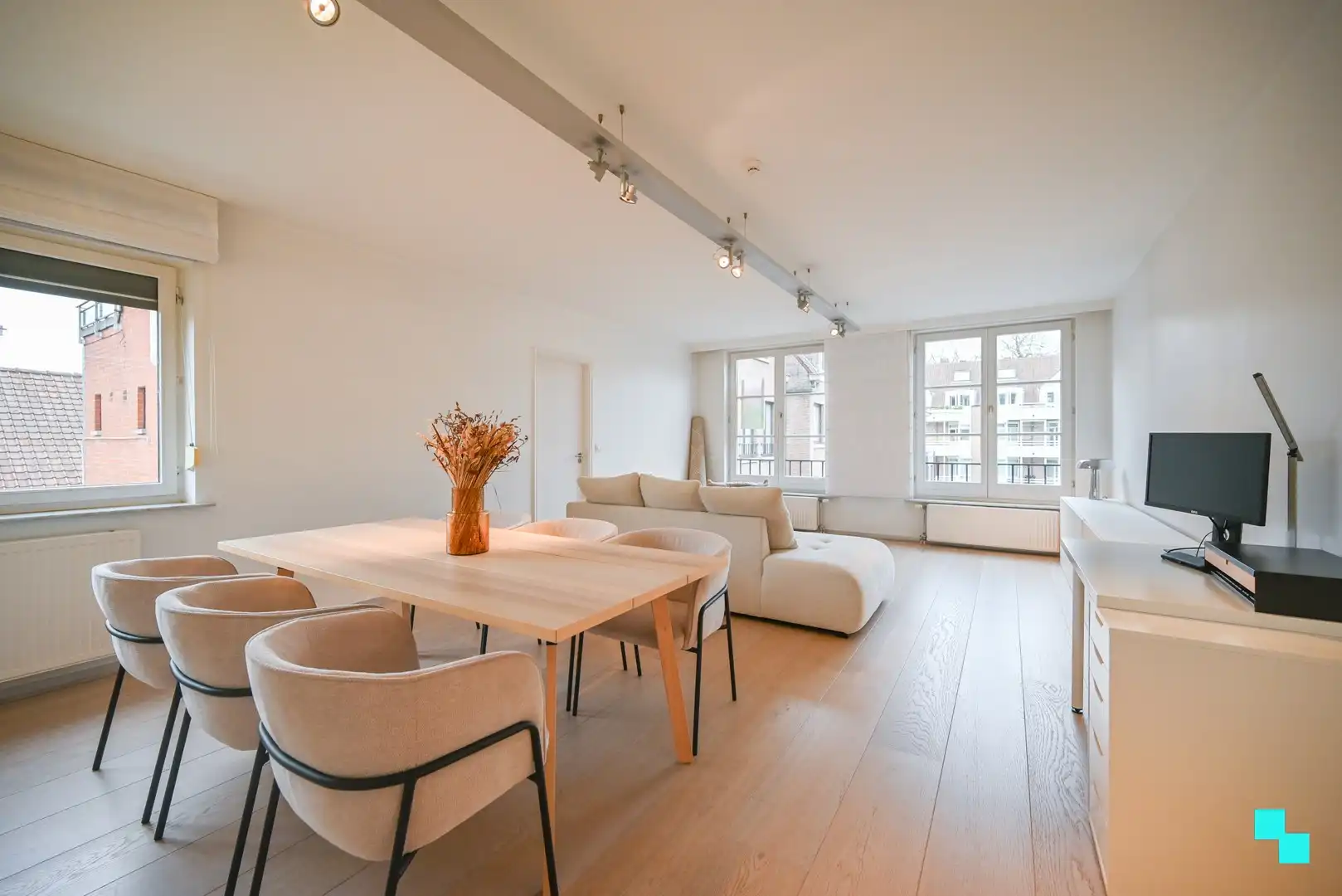 Energiezuinig eenslaapkamerappartement in het centrum van Kortrijk! foto {{pictureIndex}}