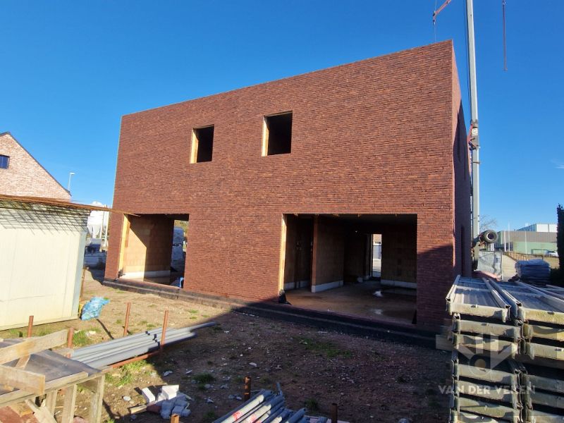 Halfopen nieuwbouwwoning met 3 slaapkamers en prachtig perceel op goed bereikbare locatie nabij het centrum van Opglabbeek (Oudsbergen) - afwerkingsgraad nog te kiezen voor de snelle beslisser! foto 9