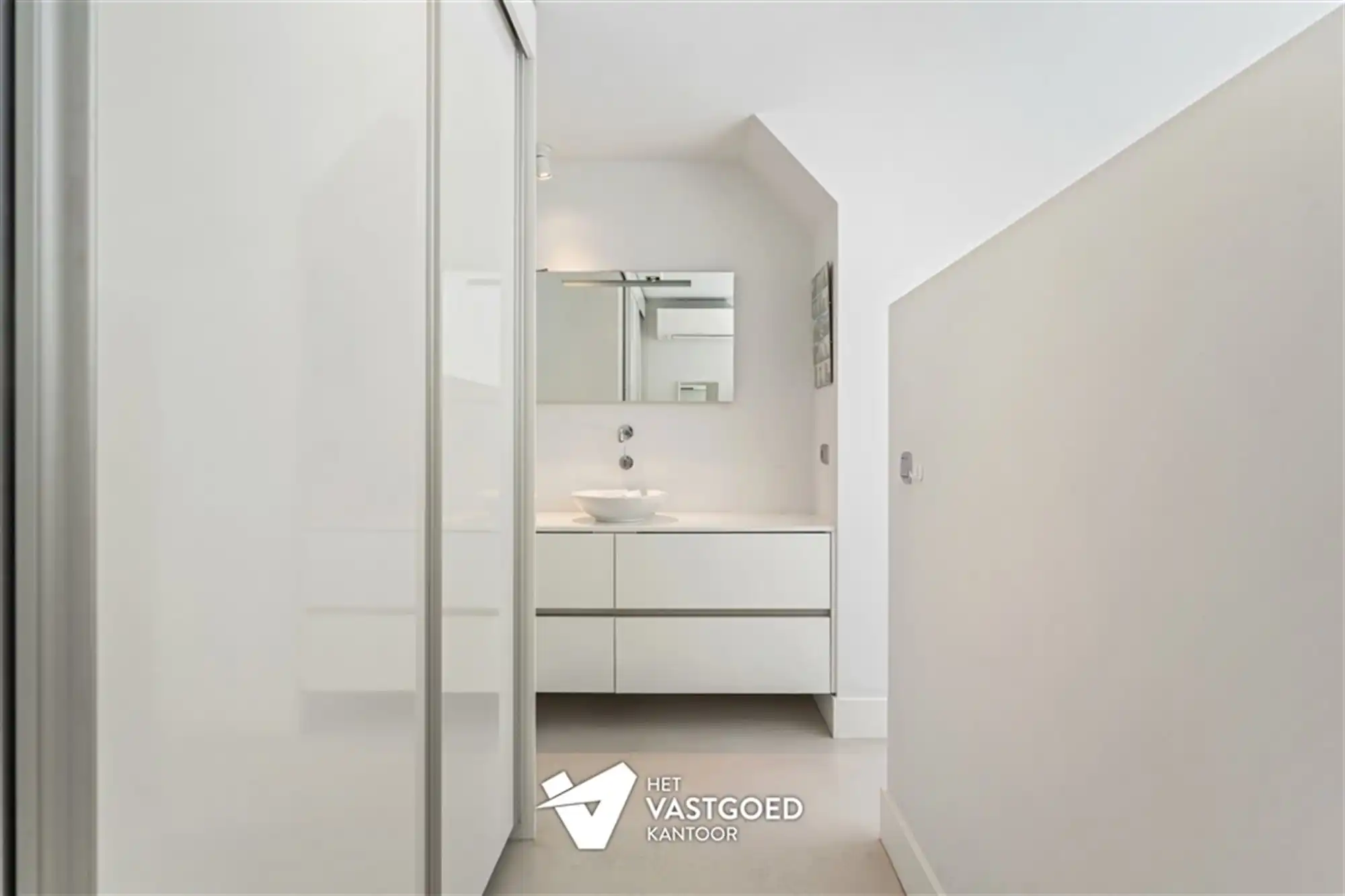 RECENTE WONING MET KWALITATIEVE AFWERKING OP TOP-LIGGING foto 20