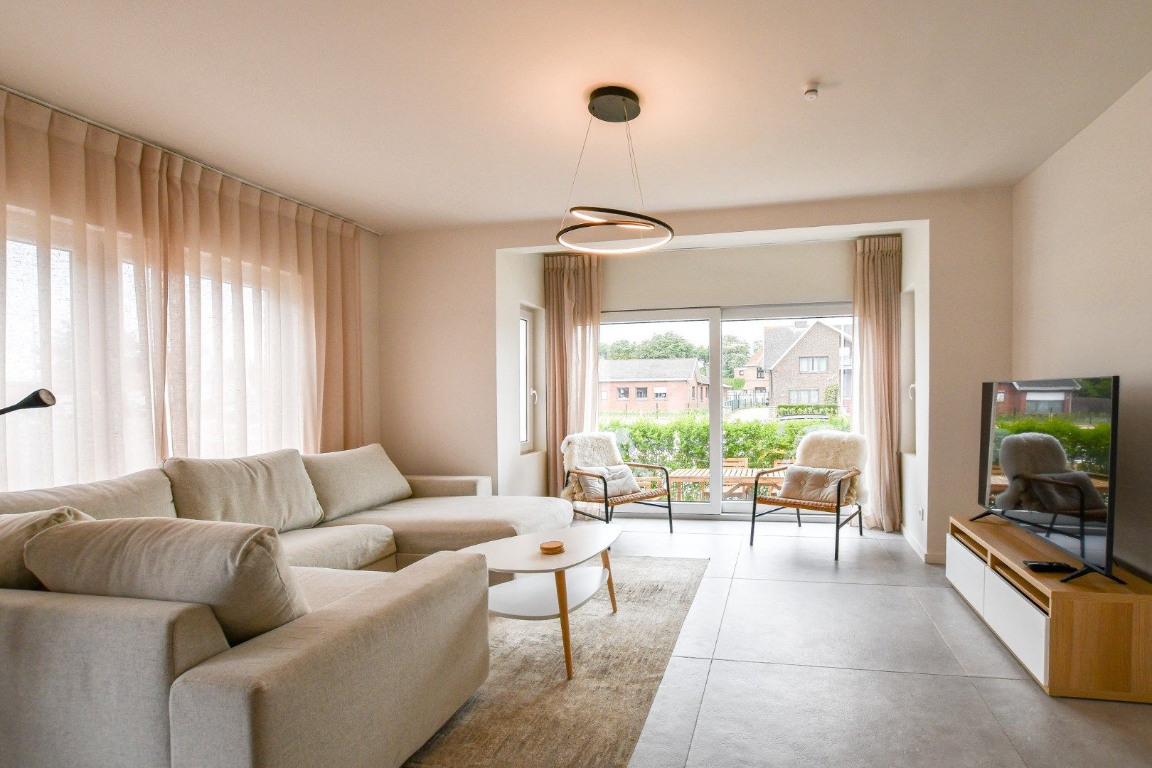 Stijlvol wonen aan zee – energiezuinige woning op topligging in Wenduine foto 6