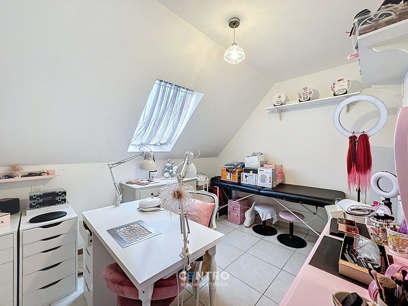 Opslagruimte met showroom en 3 verhuurde appartementen op 3.682m2! foto 33