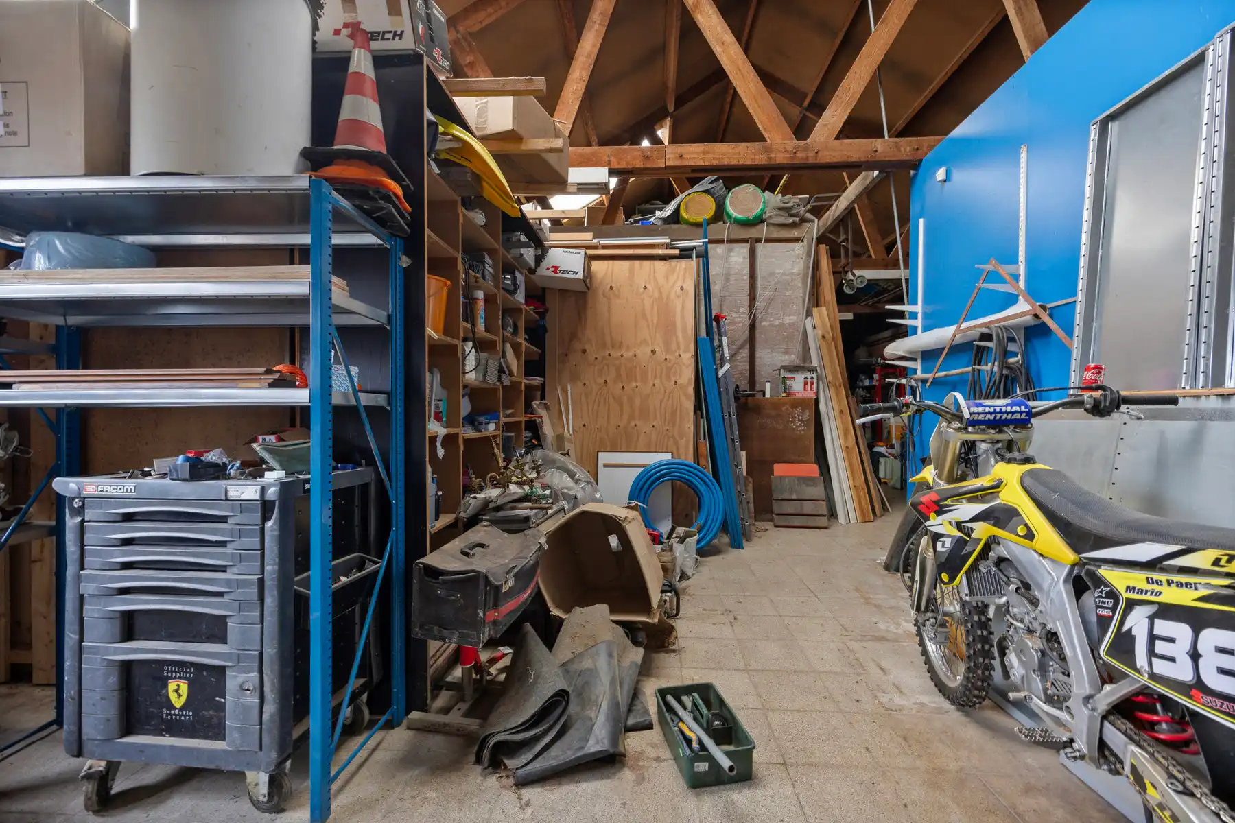 Villa met 4slpk, 2 badkamers en loods van 200 m²  foto 23