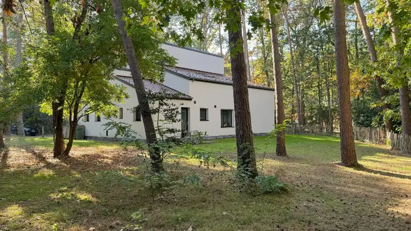 Charmante vernieuwde villa van 231m² op 20 are foto 4