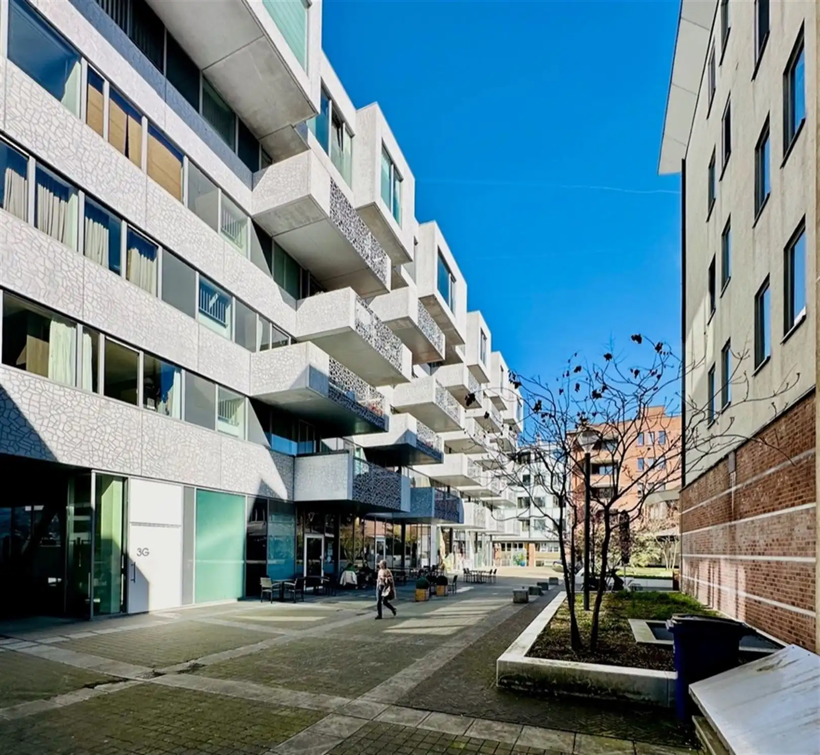 Kantoorgebouw foto 2