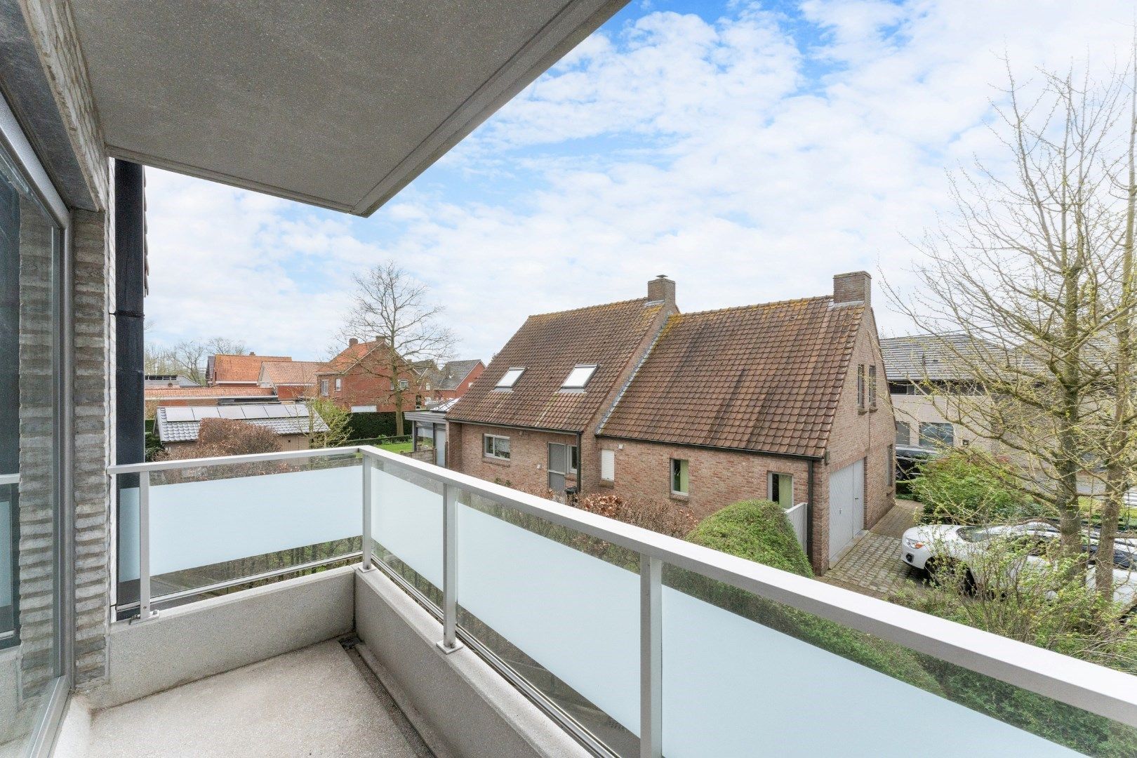 Recent 2-slaapkamer appartement (99m²) met ruim terras te Leke!  foto 14