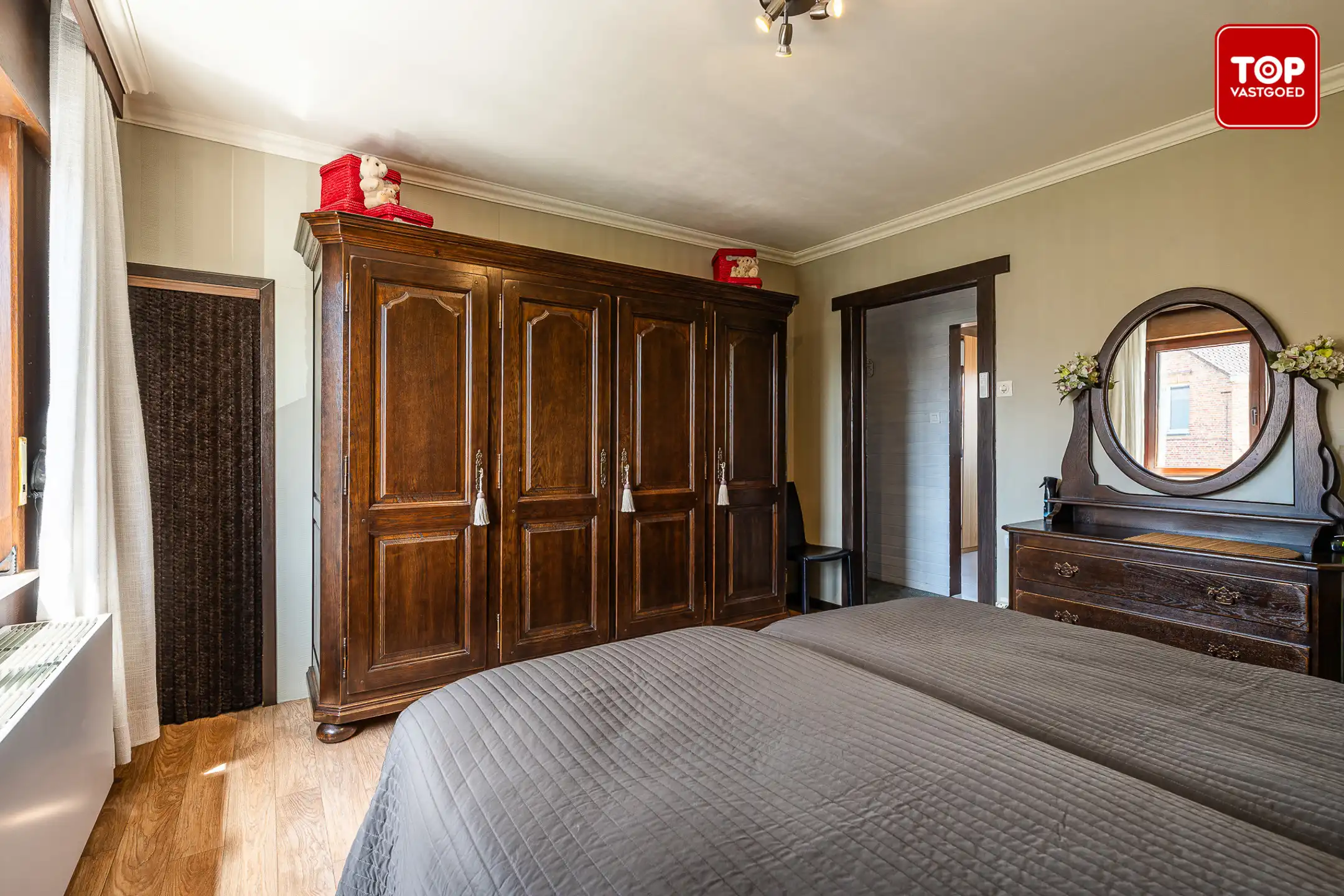 Instapklare woning met zonnige tuin op toplocatie nabij UZ Gent foto 13