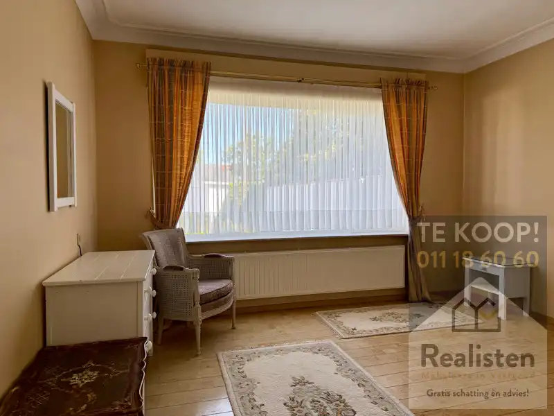 Charmant en ruim huis te koop in Stokrooie - Perfecte gezinswoning met 4 slaapkamers en een tennisplein foto 31