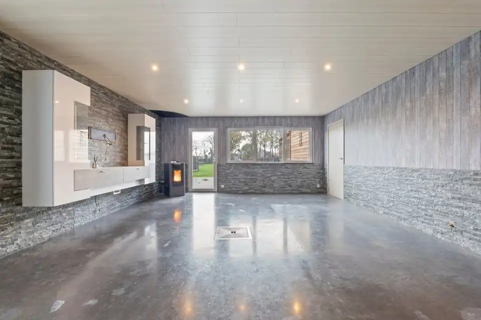 UITZONDERLIJKE OPEN BEBOUWING MET VEEL RUIMTE EN LICHT, OOK GESCHIKT ALS KANGEROEWONING foto 12