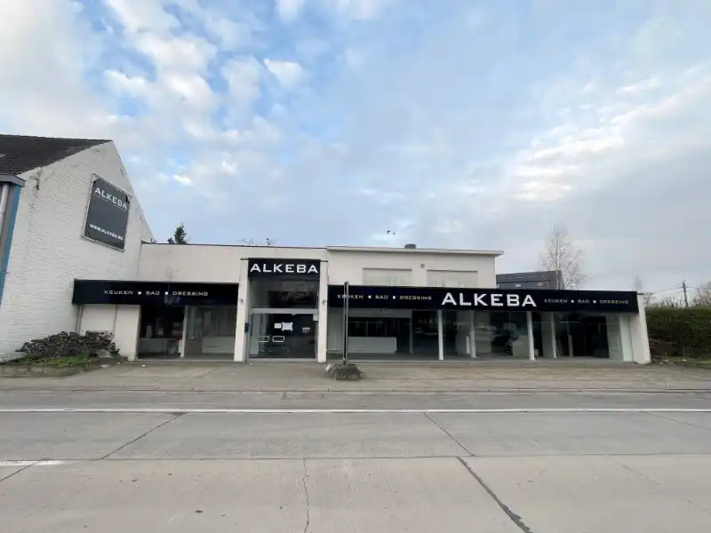 Handelspand te huur foto {{pictureIndex}}