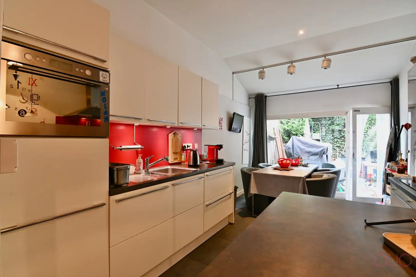 ***Unieke kans: opbrengsteigendom met 3 appartementen in het centrum van Sint-Truiden foto 6
