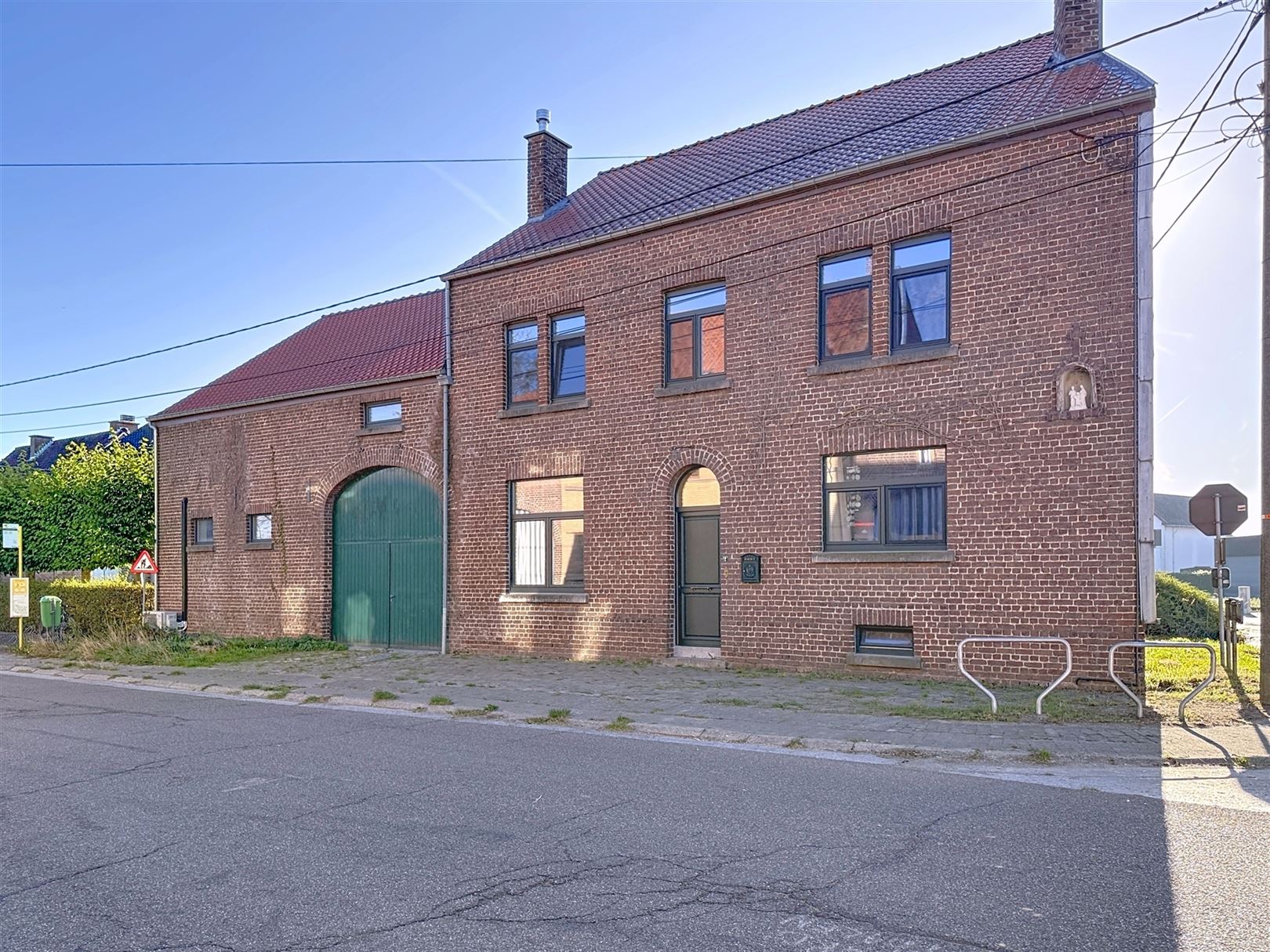 Gerenoveerde ruime woning, tuin, bijgebouw, 5a 45ca foto 8