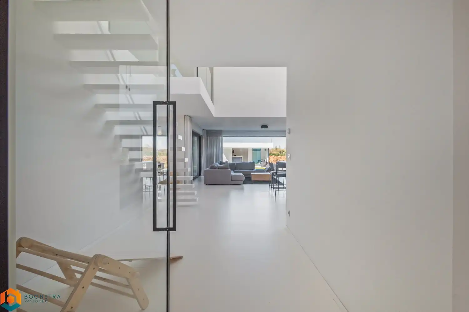 Energiezuinige villa met zwembad en poolhouse op een perceel van 869m² te Onze-Lieve-Vrouw-Waver foto 2