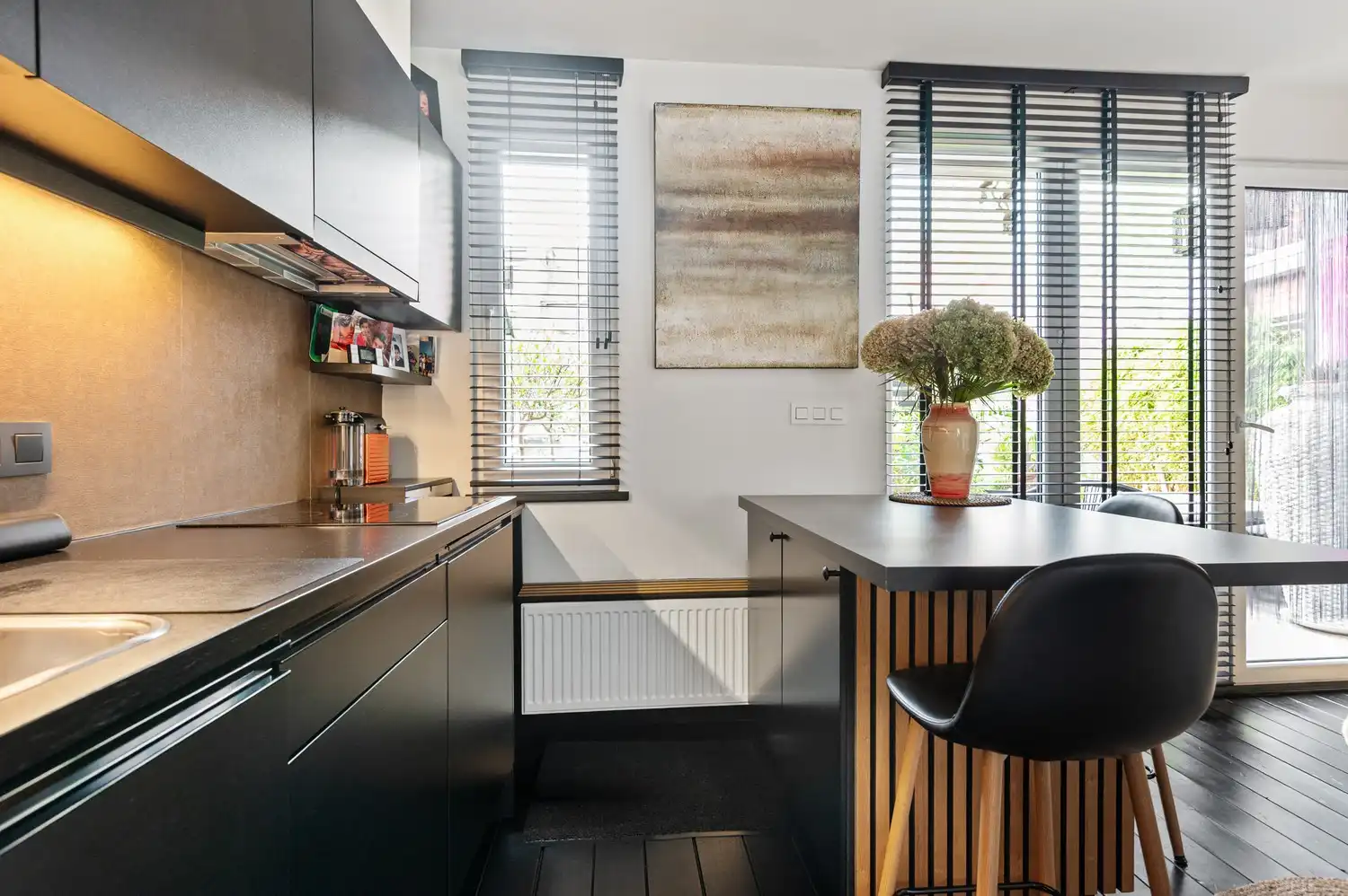 Instapklaar appartement (50 m²) met prachtig 'Ibiza Bohemian' terras nabij Zurenborg foto 12