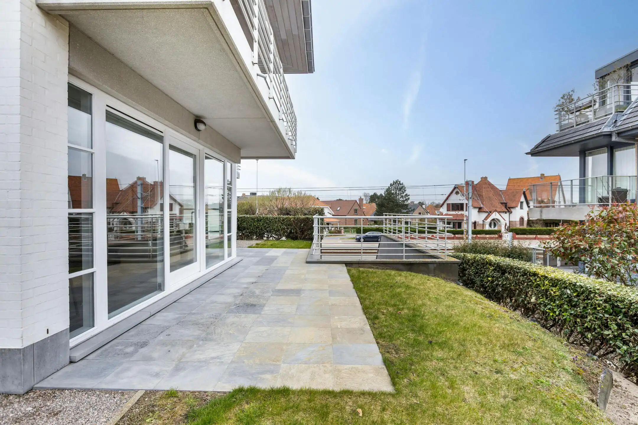 Appartement met 2 slaapkamers en zonnige tuin in Sint-Idesbald foto 14