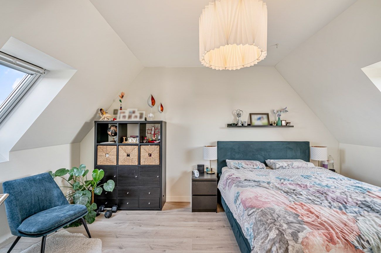 Instapklare woning met 4 slaapkamers en een eindeloos uitzicht foto 18