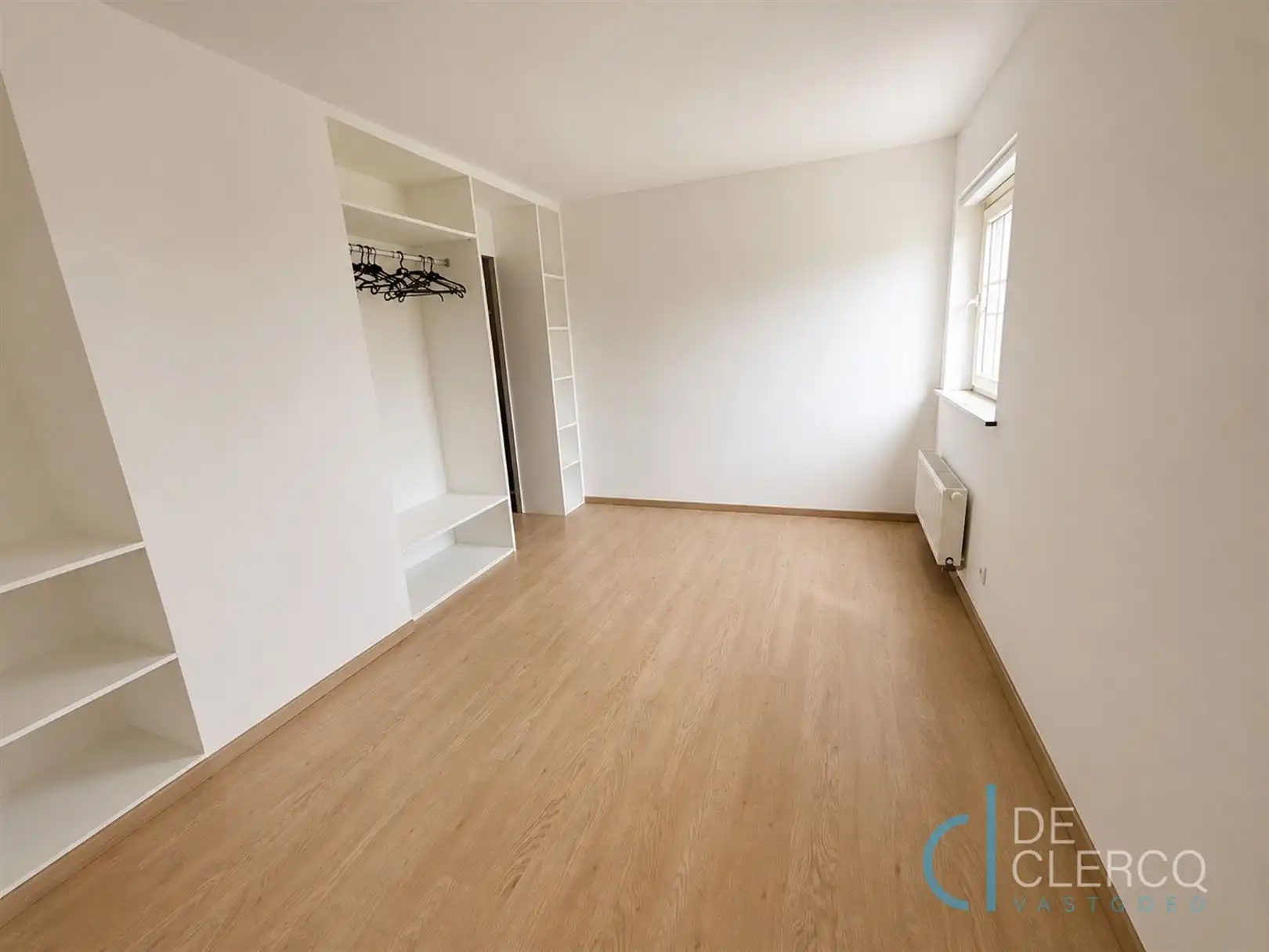 Ruime halfopen bebouwing nabij Lochristi Dorp! foto 10