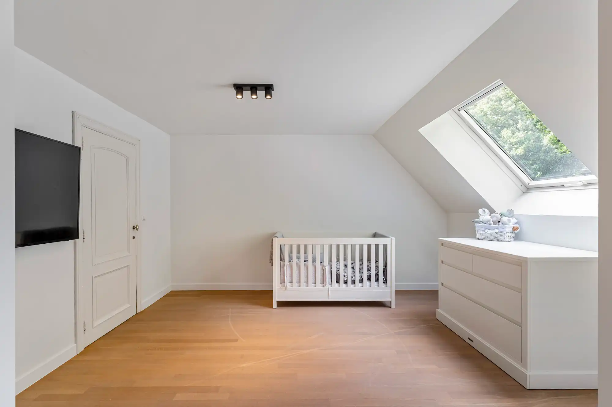 Stijlvolle, volledig gerenoveerde villa in een rustige, groene omgeving te Eksel foto 22