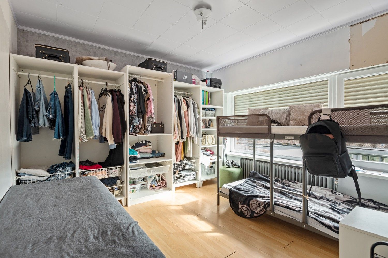 Op te frissen woning op toplocatie met 3 slaapkamers, zolder en kelder te Lier foto 11