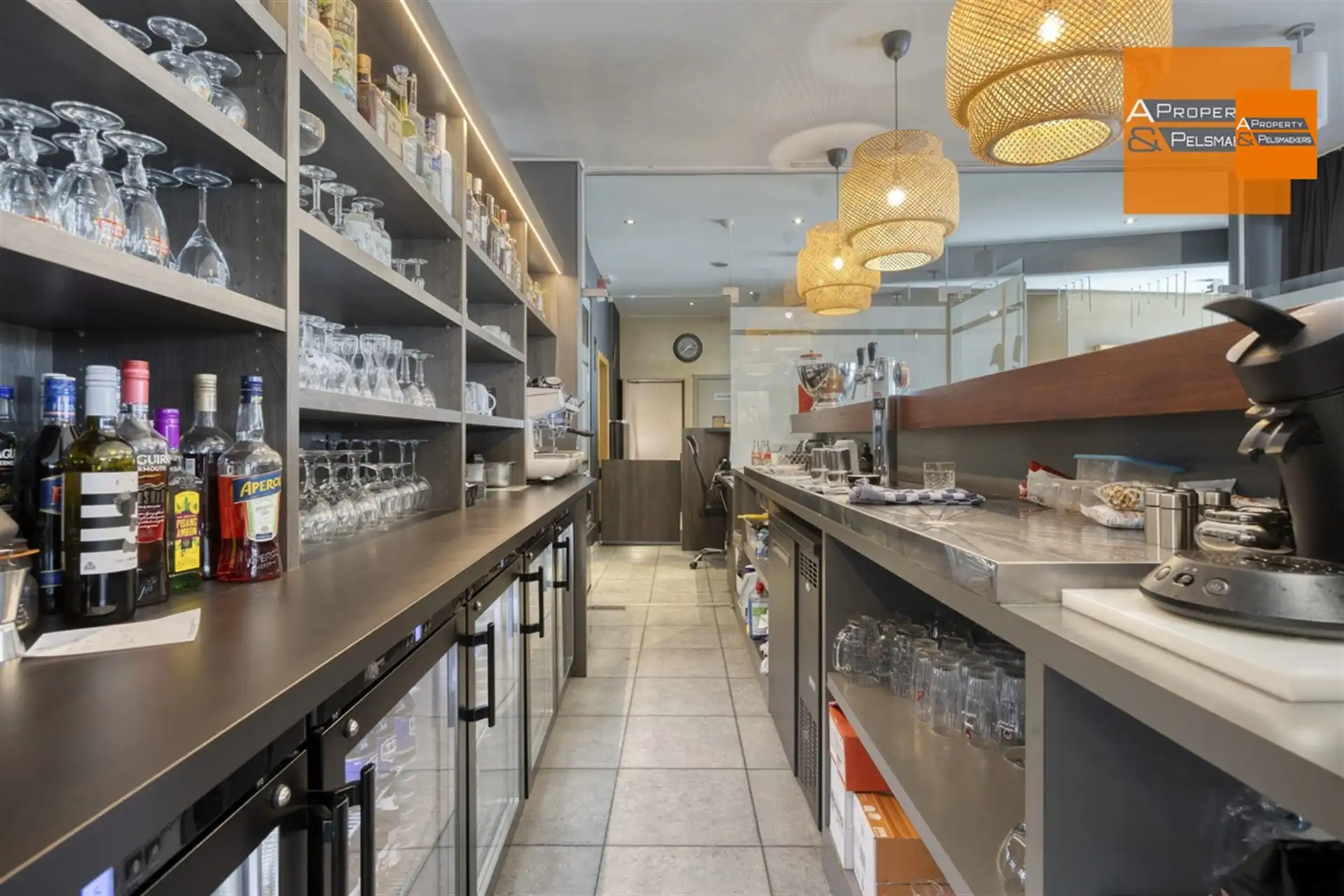 Hotel met 24 kamers foto 8