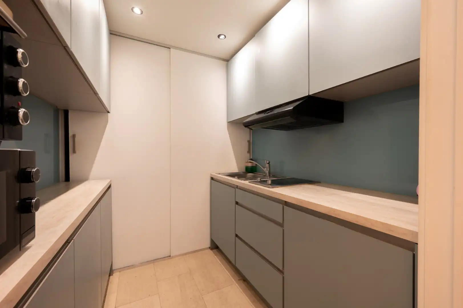 Gerenoveerd appartement met 4 slpks. op de Zeedijk foto 21