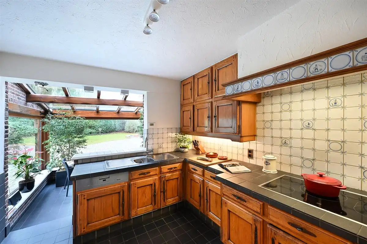 Villa opi perceel van ca. 5.300 m² in Kapellenbos foto 8