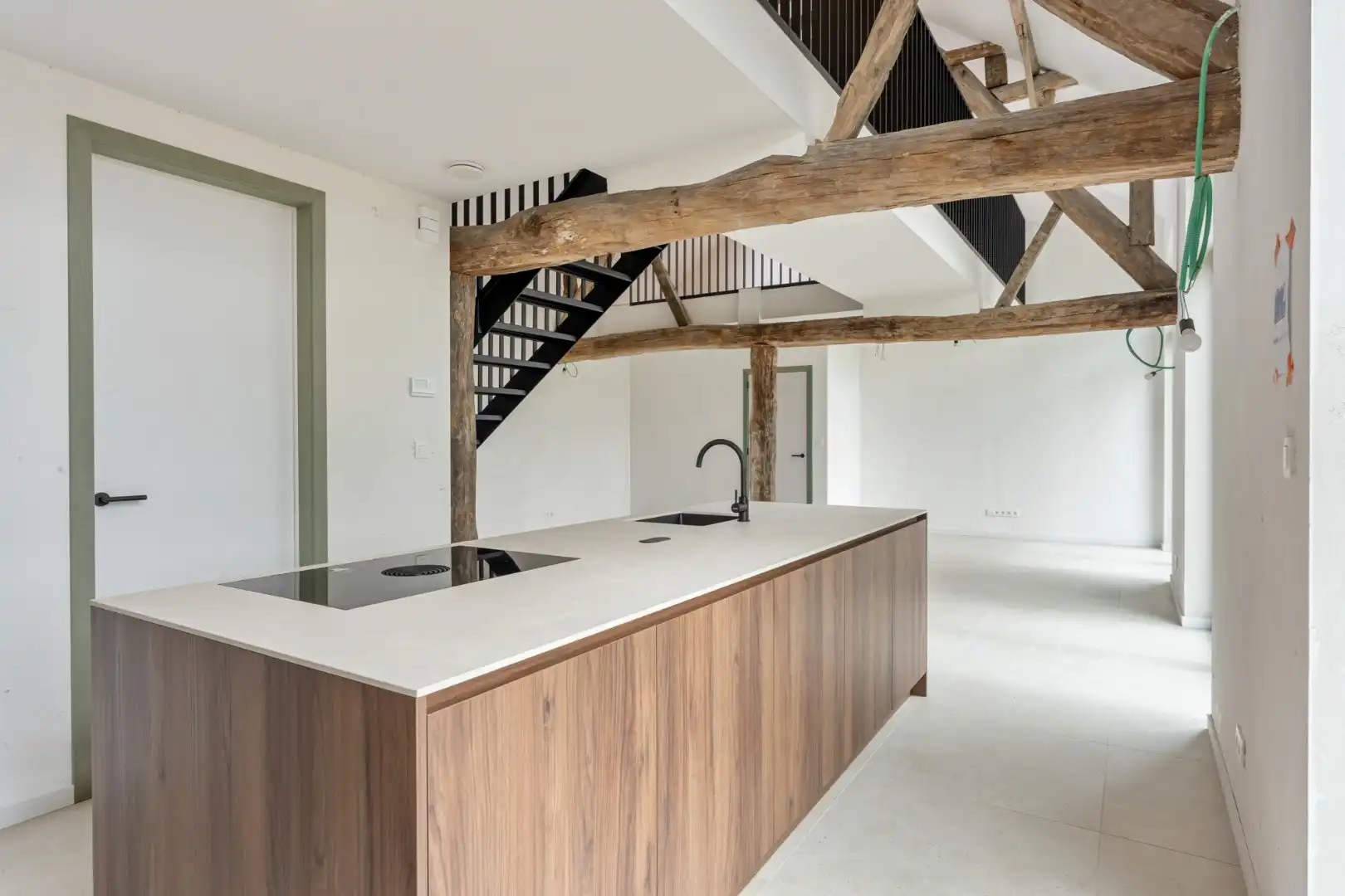 Exclusieve woning in volledig heropgebouwde hoeve op een perceel van 4a60ca!  foto 5
