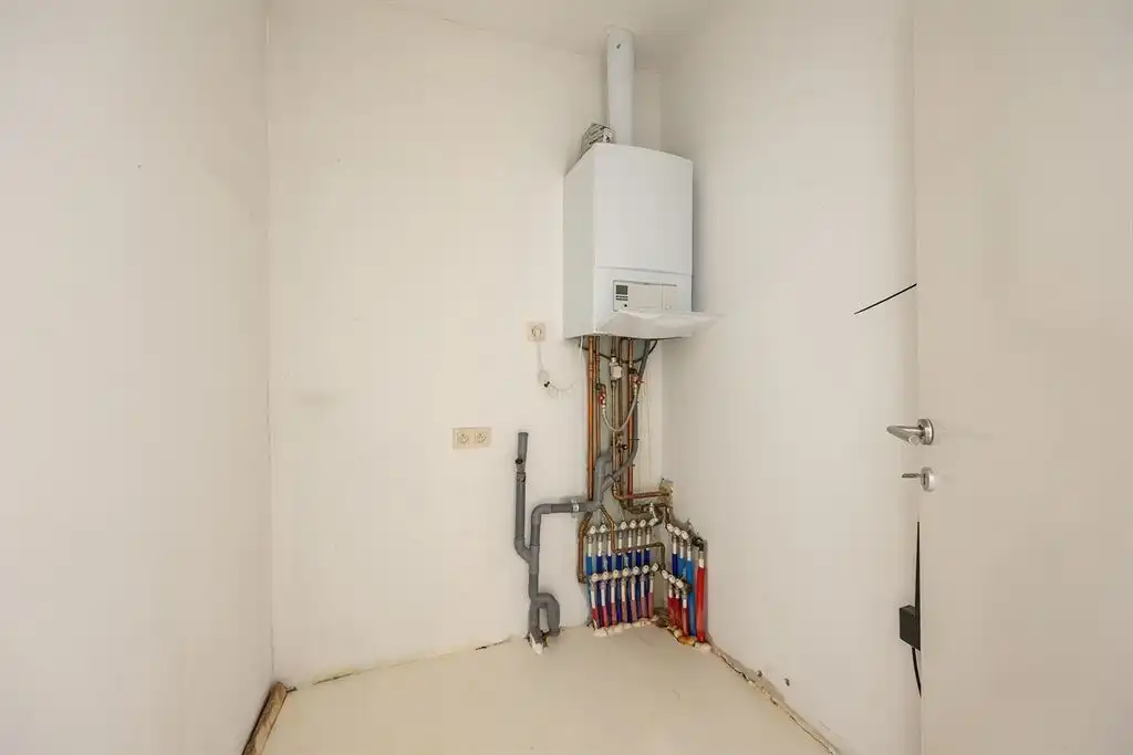 Gerenoveerd duplex appartement met 2 slaapkamers en gigantisch terras  foto 8