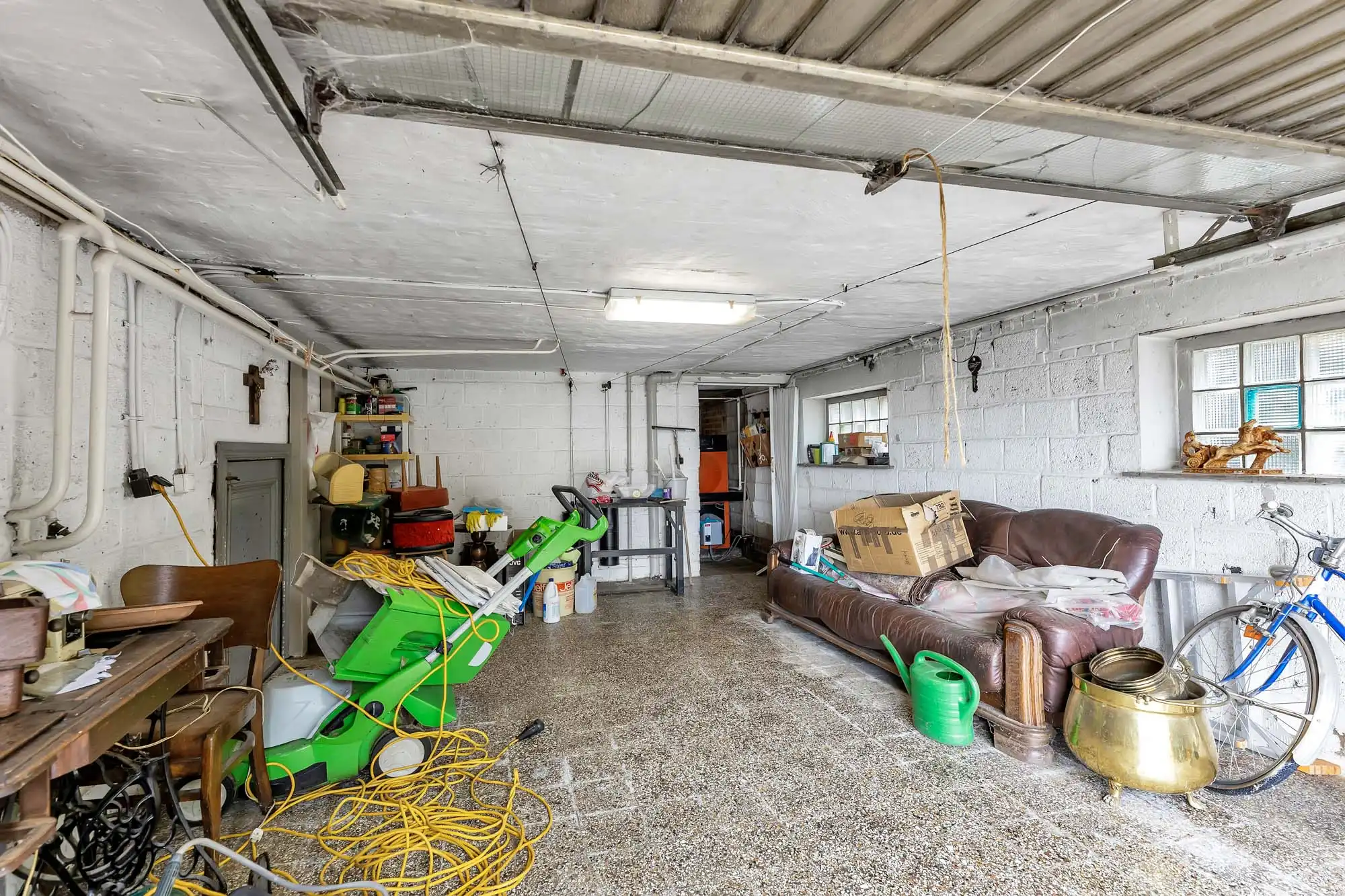 Te renoveren woning op 15a46ca met tal van mogelijkheden! foto 17