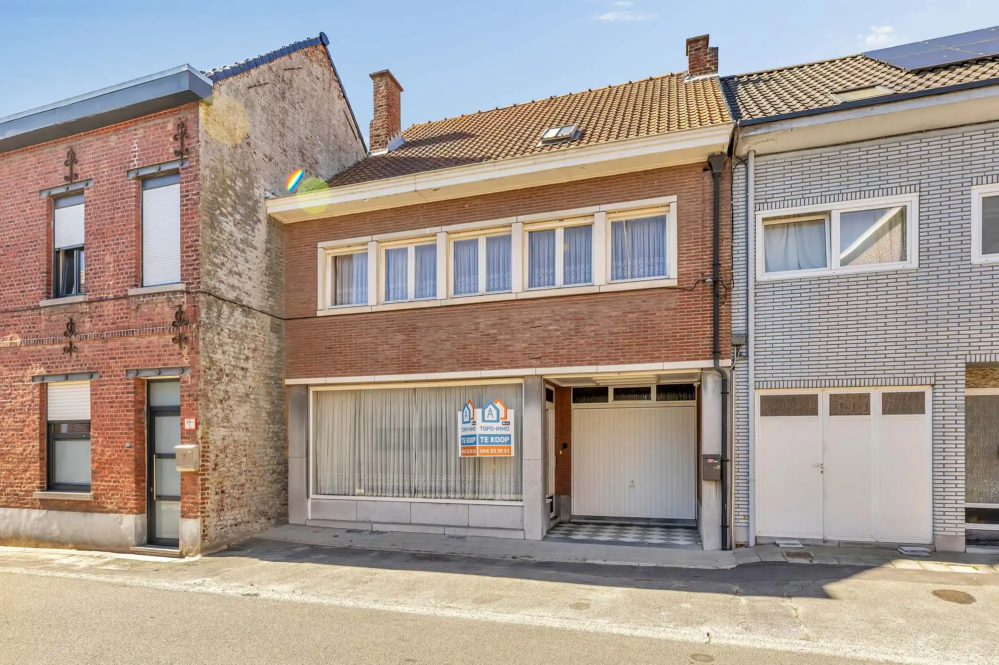 Goed onderhouden, robuuste woning met garage foto 25