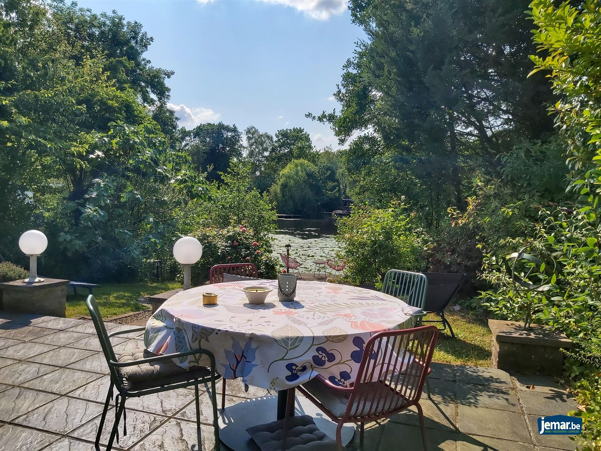 Stijlvol gerenoveerde vakantiewoning op vakantiedomein Sonnevijver met 2 slaapkamers, gelegen aan de Maanvijver, instapklaar en inclusief inboedel – ideaal voor eigen gebruik of verhuur! foto 12