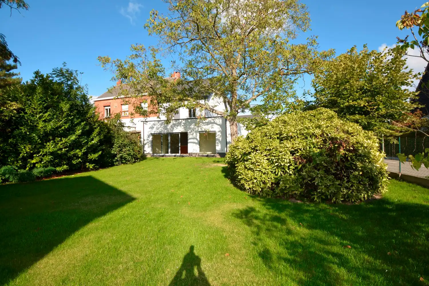 KWALITATIEF GERENOVEERDE WONING OP 835 m²! foto 13