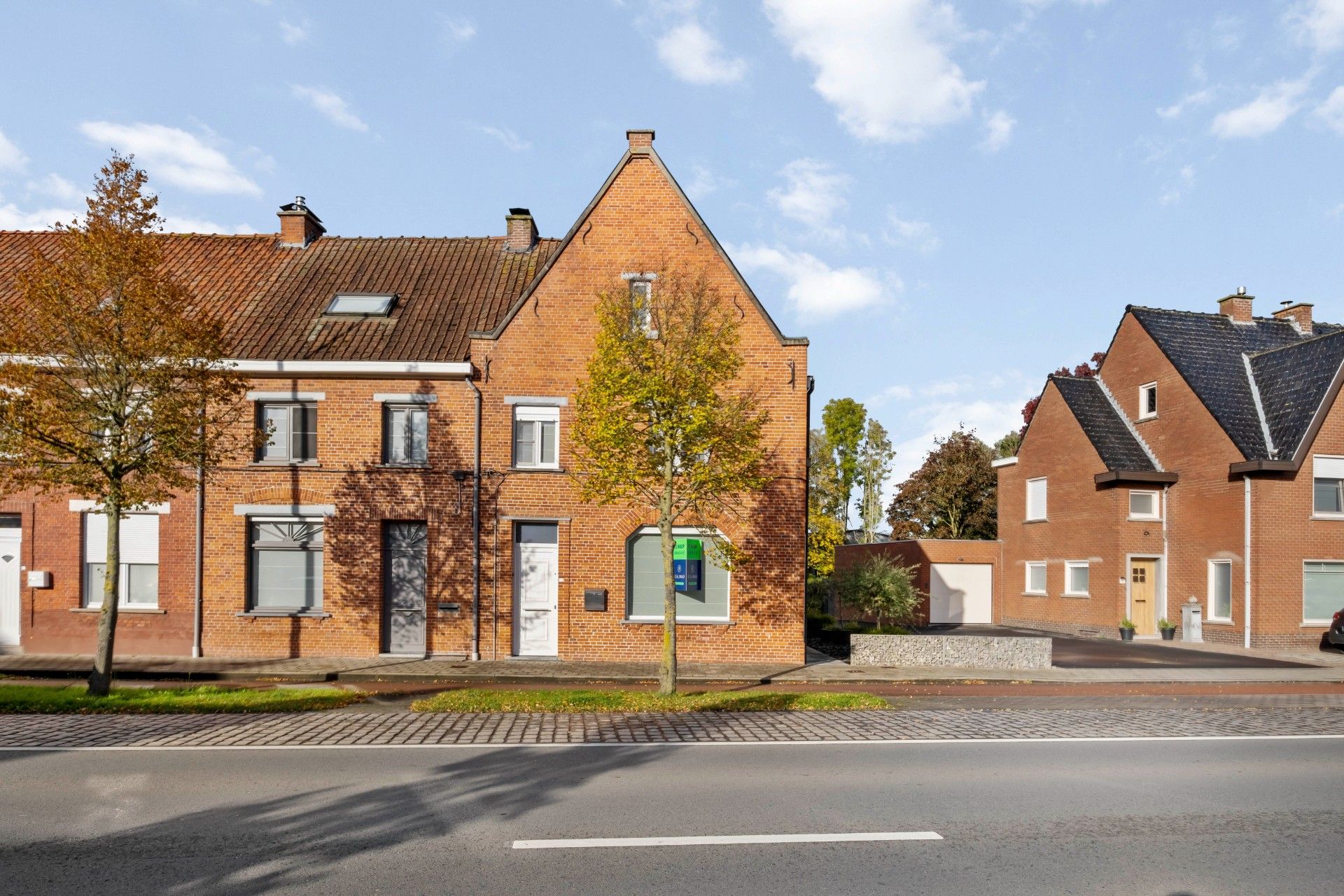 Leuke half open woning met 3 slaapkamers en garage foto 22